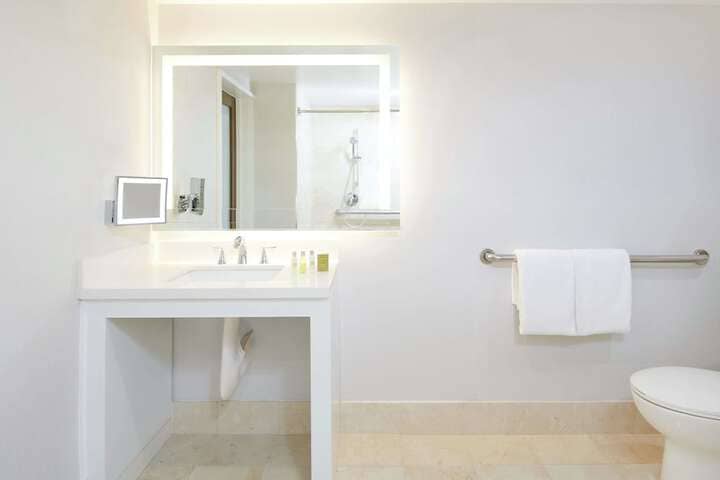 Room 4 of 55