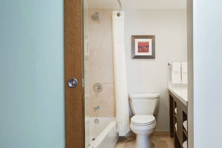 Room 32 of 55